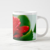 朝赤薔薇は露に覆われ ジャンボコーヒーマグカップ (右)