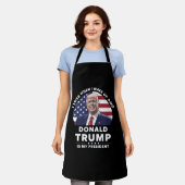 朝起きてドナルド・トランプが大統領だと愛おしくなる エプロン (着用した状態)