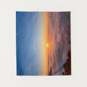 朝雲の上を覗く太陽 タペストリー (正面)