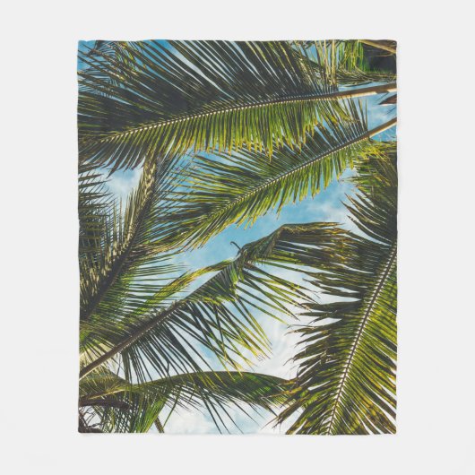 朝青空葉の下のココナツの木 フリースブランケット (正面)