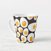 朝食に卵を揚げる カフェラテマグ (左アングル)