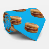 朝食サンドイッチ(ハム、卵、チーズマフィン) ネクタイ (ロール)