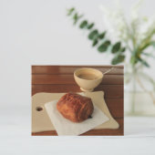 朝食フランスの:コーヒーとパイン・オ・ショコラ ポストカード (スタンド正面)