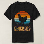 朝食中のペットをチキンウンチ Tシャツ (デザイン正面)