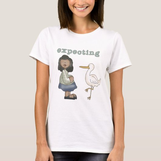 期待 – アフリカ系アメリカ人の母とコウノトリ Tシャツ (正面)