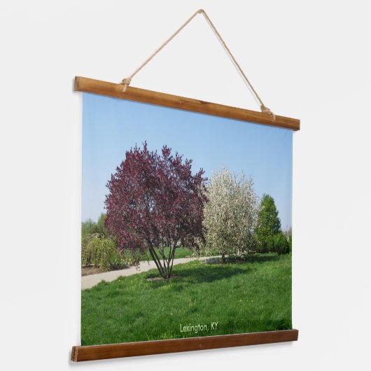 木々が美しい風景 吊り下げ型タペストリー (傾斜あり)