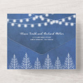 木々と光が私のすべては青い冬の結婚式を染めた オールインワン招待状 (裏面)