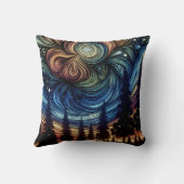 木々と夜空を持つ神秘的なエーテル芸術 クッション (裏面)