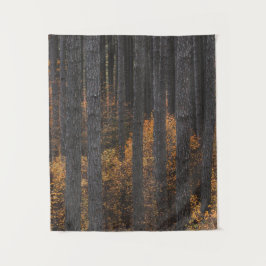 木々と金ゴールドの紅葉 タペストリー