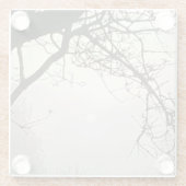 木々に囲まれた白い空と太陽 ガラスコースター (裏面)