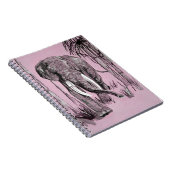 木々に覆われたサバンナをピンク色で歩く象 ノートブック (右側)