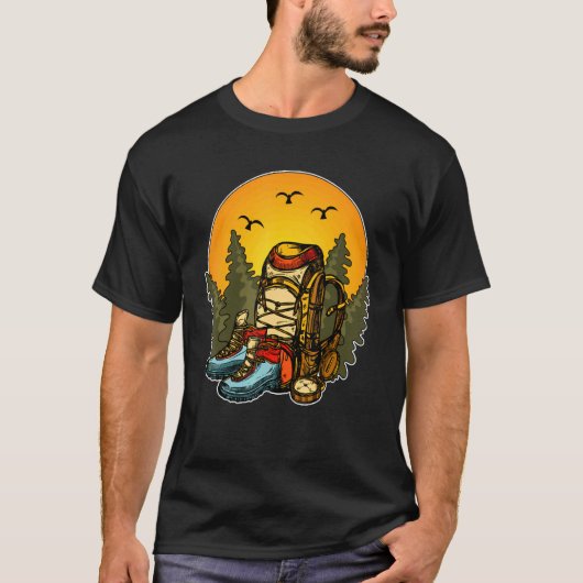木々のアウトドアハイキングバックパックマウンテンハイカーブーツ Tシャツ (正面)