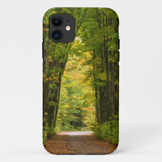 木々のトンネルの先の光 Case-Mate iPhoneケース (裏面)