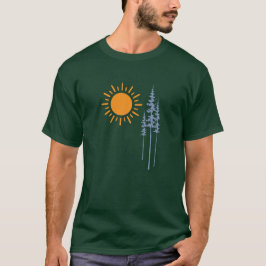 木々の間のハイキング図 Tシャツ