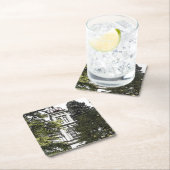 木々の間の聖域 スクエアペーパーコースター (インサイチュ)