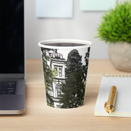 木々の間の聖域 紙コップ (インサイチュ)