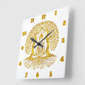 木々の間めい想にある金仏 スクエア壁時計 (傾斜)