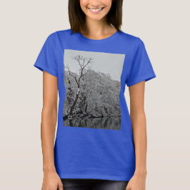木々は水の上 Tシャツ