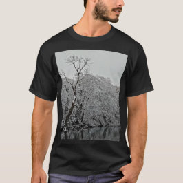 木々は水の上 Tシャツ