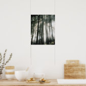 木々を通って流れるサンビーム、山レイニア ポスター (キッチン)