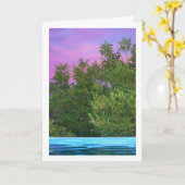 木々越しの紫の夕焼け カード (黄色い花)