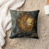 木お洒落の空洞に浮かぶ妖精の像 クッション (ブランケット)