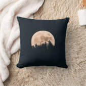 木がシルエットになって満月 クッション (ブランケット)