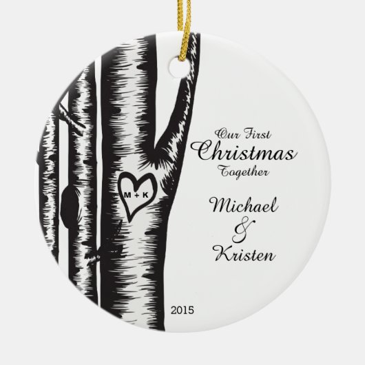 木で切り分けられるイニシャルはクリスマスをつなぎます セラミックオーナメント (正面)