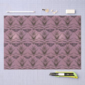 木と蛾のパターン（の模様が）あるティッシュペーパー 薄葉紙 (クラフト)