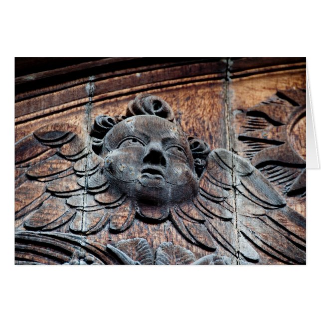 木によって切り分けられる天使 (正面横)