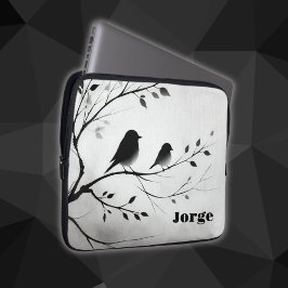 木にシンプル止まる白黒の鳥 | ラップトップスリーブ