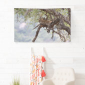 木にヒョウ 横断幕 (インサイチュ)