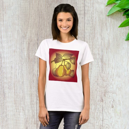 木に実った洋梨 Tシャツ