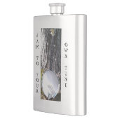 木に対して休むバンジョー フラスク (左)