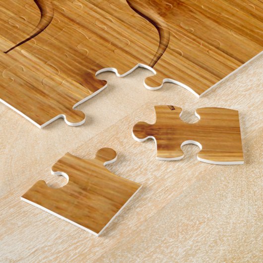 木に彫られた笑顔の太陽顔のプリント ジグソーパズル (側面)