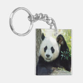 木に打ち付けるジャイアントパンダ キーホルダー (正面左)