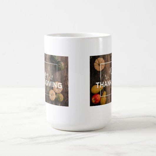 木に生える感謝祭の素朴グルド コーヒーマグカップ (中央)