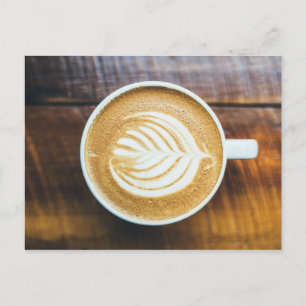 木に葉状の泡を付けたコーヒーラテカップ ポストカード
