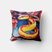 木に赤鮮やかと黄色のはかりで測コブラ クッション (正面)