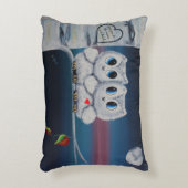 木のかわいい愛フクロウ アクセントクッション (正面(垂直))