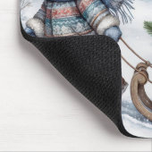 木のそりを引く少年とクリスマスツリー マウスパッド (コーナー)