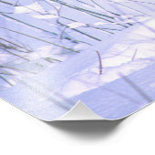 木のオオカミが雪の中に座っていると、カニスループス。 フォトプリント            (角)