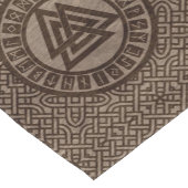 木のケルト族パターンのValknutの記号そしてRunes ショートテーブルランナー (コーナー)