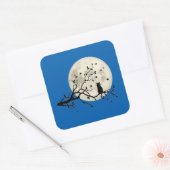 木のシルエットと満月を描いた猫と鳥 スクエアシール (封筒)