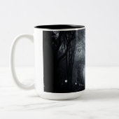 木のセントラル・パークの列 ツートーンマグカップ (左)