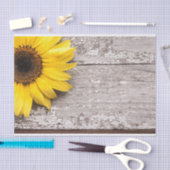 木のテーブルにひまわり 薄葉紙 (クラフト)