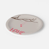 木のバレンタインのデザインの最小主義のハート ペーパープレート (アングル)