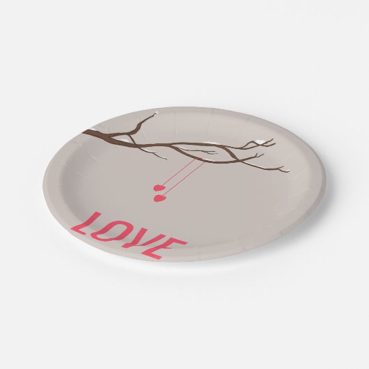 木のバレンタインのデザインの最小主義のハート ペーパープレート (アングル)