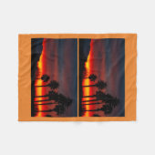 木のパパの自然の景色の空の運命の運命 フリースブランケット (正面(横))