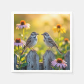 木のフェンスでスパーローズとコーンの花を スタンダードカクテルナプキン (正面)